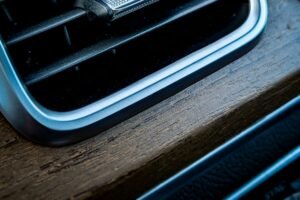 Fresh car interior air vent